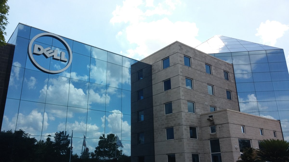 Dell Rockets 16% to All-Time High as AI Server Demand Ignites Pre-Earnings Rally